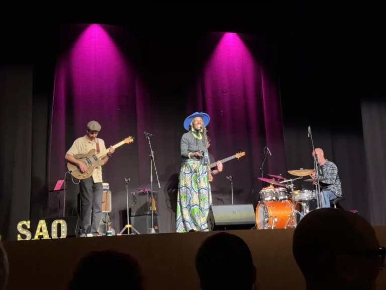 Gran inici del Festival Saó 2026 amb Jessica Abu & Parassoul Band