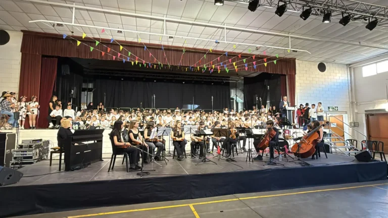 Miralcamp acull la XIV edició del “Cantem” amb la participació de l’Escola Joaquim Palacín