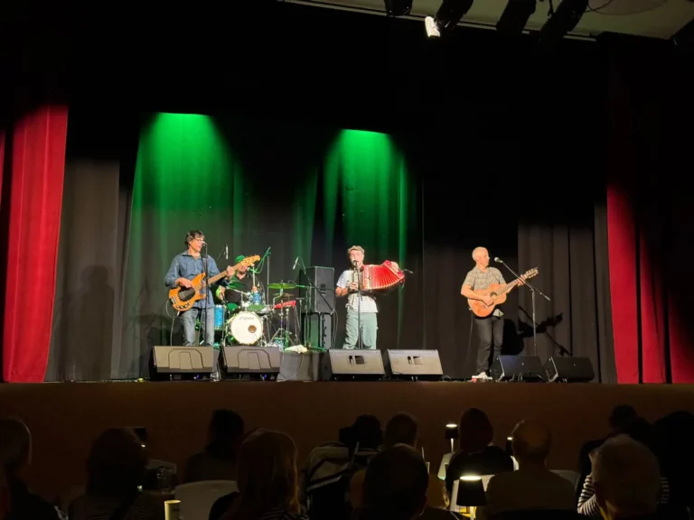 Èxit del concert de Joan Garriga i el Mariatxi Galàctic a Bellvís dins el Festival Saó Volum III